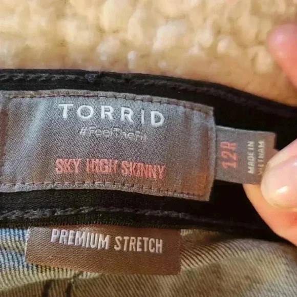 TORRID high waisted skinny jeans, 12R - Picture 4 of 5